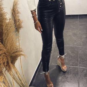 Pantalone Maya