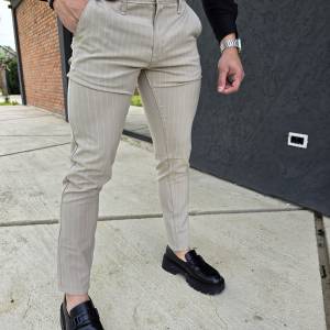 ELEGANTNE PANTALONE 2024/5